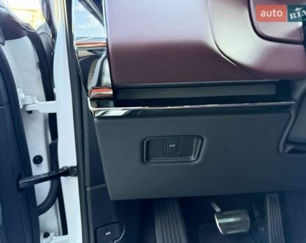 Білий Ленд Ровер Range Rover Sport, об'ємом двигуна 3 л та пробігом 36 тис. км за 123900 $, фото 21 на Automoto.ua