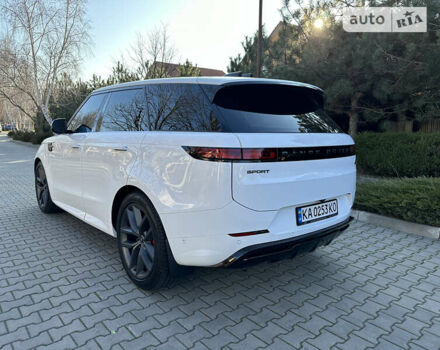 Білий Ленд Ровер Range Rover Sport, об'ємом двигуна 3 л та пробігом 3 тис. км за 136165 $, фото 2 на Automoto.ua