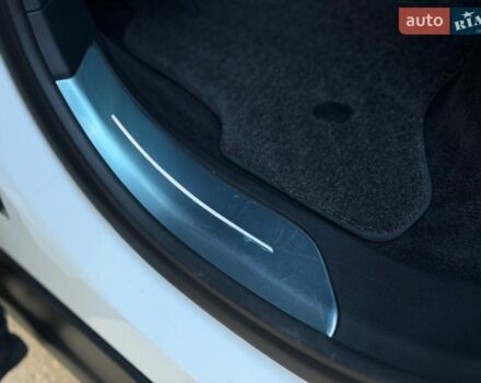 Білий Ленд Ровер Range Rover Sport, об'ємом двигуна 3 л та пробігом 27 тис. км за 143000 $, фото 76 на Automoto.ua