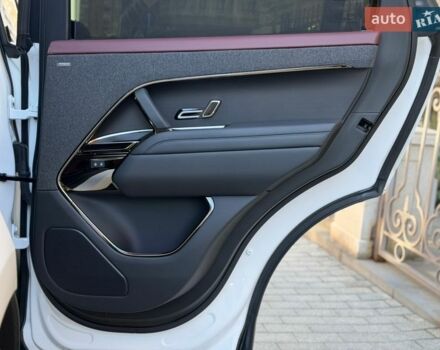 Білий Ленд Ровер Range Rover Sport, об'ємом двигуна 3 л та пробігом 27 тис. км за 143000 $, фото 46 на Automoto.ua