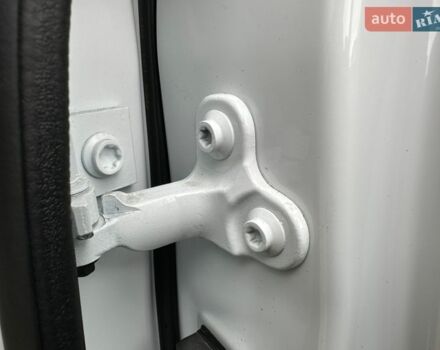 Білий Ленд Ровер Range Rover Sport, об'ємом двигуна 3 л та пробігом 4 тис. км за 132777 $, фото 69 на Automoto.ua