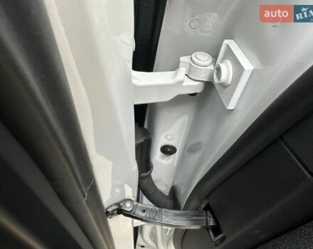 Білий Ленд Ровер Range Rover Sport, об'ємом двигуна 3 л та пробігом 4 тис. км за 132777 $, фото 71 на Automoto.ua