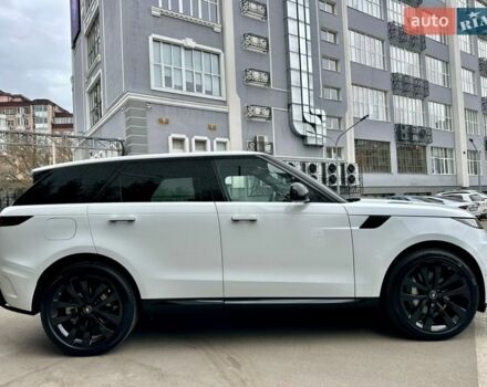 Білий Ленд Ровер Range Rover Sport, об'ємом двигуна 3 л та пробігом 4 тис. км за 132777 $, фото 3 на Automoto.ua