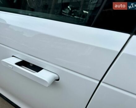 Білий Ленд Ровер Range Rover Sport, об'ємом двигуна 3 л та пробігом 4 тис. км за 132777 $, фото 11 на Automoto.ua