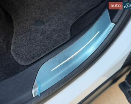 Білий Ленд Ровер Range Rover Sport, об'ємом двигуна 3 л та пробігом 27 тис. км за 143000 $, фото 78 на Automoto.ua