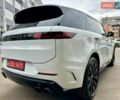 Білий Ленд Ровер Range Rover Sport, об'ємом двигуна 3 л та пробігом 4 тис. км за 132777 $, фото 2 на Automoto.ua