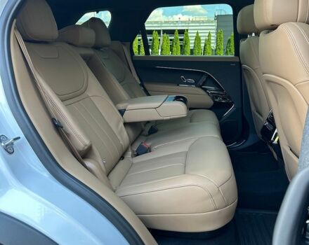 Білий Ленд Ровер Range Rover Sport, об'ємом двигуна 3 л та пробігом 8 тис. км за 126700 $, фото 27 на Automoto.ua