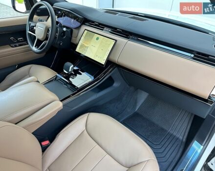Білий Ленд Ровер Range Rover Sport, об'ємом двигуна 3 л та пробігом 8 тис. км за 126700 $, фото 28 на Automoto.ua