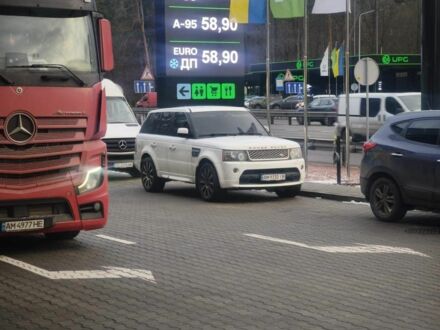 Білий Ленд Ровер Range Rover Sport, об'ємом двигуна 3 л та пробігом 250 тис. км за 11500 $, фото 1 на Automoto.ua