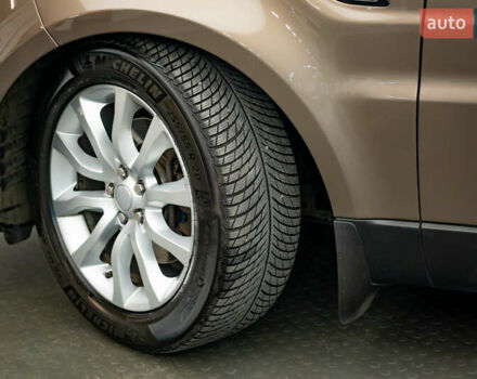 Бежевый Ленд Ровер Рендж Ровер Спорт, объемом двигателя 3 л и пробегом 111 тыс. км за 29262 $, фото 7 на Automoto.ua