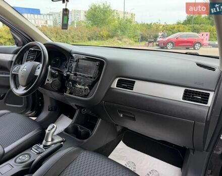 Чорний Ленд Ровер Range Rover Sport, об'ємом двигуна 2.7 л та пробігом 270 тис. км за 11020 $, фото 10 на Automoto.ua