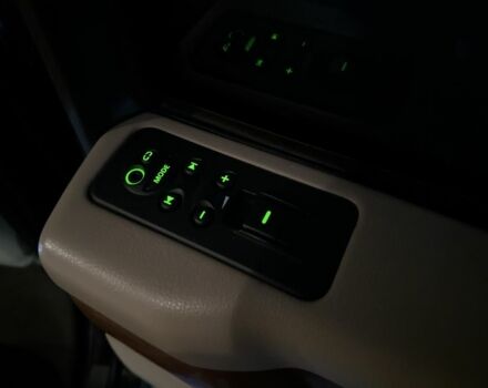 Чорний Ленд Ровер Range Rover Sport, об'ємом двигуна 2.7 л та пробігом 310 тис. км за 9100 $, фото 17 на Automoto.ua