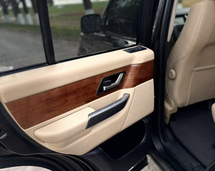 Черный Ленд Ровер Рендж Ровер Спорт, объемом двигателя 2.7 л и пробегом 305 тыс. км за 9000 $, фото 49 на Automoto.ua