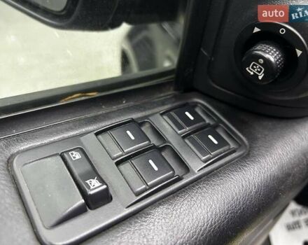 Черный Ленд Ровер Рендж Ровер Спорт, объемом двигателя 4.2 л и пробегом 207 тыс. км за 9900 $, фото 6 на Automoto.ua