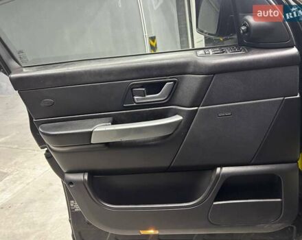 Черный Ленд Ровер Рендж Ровер Спорт, объемом двигателя 4.2 л и пробегом 207 тыс. км за 9900 $, фото 7 на Automoto.ua