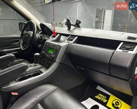Черный Ленд Ровер Рендж Ровер Спорт, объемом двигателя 4.2 л и пробегом 207 тыс. км за 9900 $, фото 22 на Automoto.ua