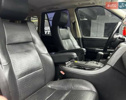 Черный Ленд Ровер Рендж Ровер Спорт, объемом двигателя 4.2 л и пробегом 207 тыс. км за 9900 $, фото 18 на Automoto.ua