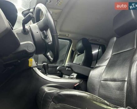 Черный Ленд Ровер Рендж Ровер Спорт, объемом двигателя 4.2 л и пробегом 207 тыс. км за 9900 $, фото 9 на Automoto.ua