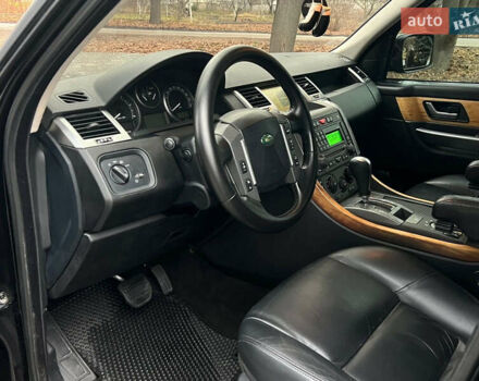 Черный Ленд Ровер Рендж Ровер Спорт, объемом двигателя 2.72 л и пробегом 499 тыс. км за 10500 $, фото 23 на Automoto.ua