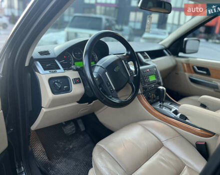 Черный Ленд Ровер Рендж Ровер Спорт, объемом двигателя 4.4 л и пробегом 322 тыс. км за 9999 $, фото 7 на Automoto.ua