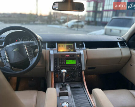 Черный Ленд Ровер Рендж Ровер Спорт, объемом двигателя 4.4 л и пробегом 322 тыс. км за 9999 $, фото 8 на Automoto.ua