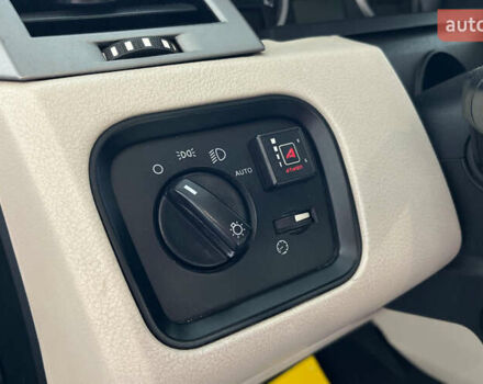 Черный Ленд Ровер Рендж Ровер Спорт, объемом двигателя 4.4 л и пробегом 235 тыс. км за 10300 $, фото 12 на Automoto.ua