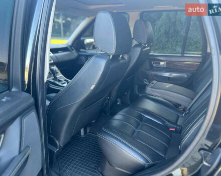 Черный Ленд Ровер Рендж Ровер Спорт, объемом двигателя 5 л и пробегом 196 тыс. км за 20500 $, фото 15 на Automoto.ua