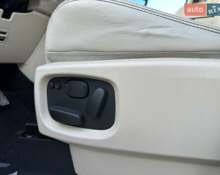 Ленд Ровер Рендж Ровер Спорт 2009 в Киеве на Automoto.ua Черный Ленд Ровер Рендж Ровер Спорт, объемом двигателя 5 л и пробегом 225 тыс. км за 15000 $, фото 113 на Automoto.ua