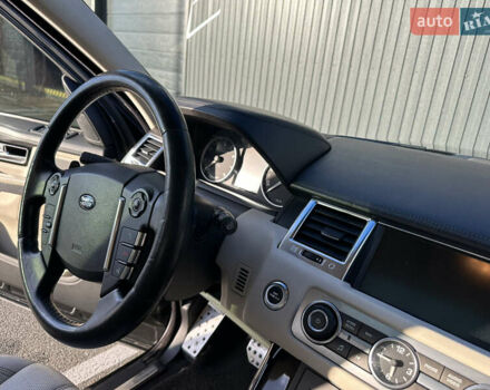 Ленд Ровер Рендж Ровер Спорт 2009 в Киеве на Automoto.ua Черный Ленд Ровер Рендж Ровер Спорт, объемом двигателя 5 л и пробегом 225 тыс. км за 15000 $, фото 27 на Automoto.ua