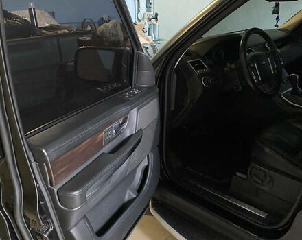 Черный Ленд Ровер Рендж Ровер Спорт, объемом двигателя 5 л и пробегом 170 тыс. км за 12500 $, фото 12 на Automoto.ua