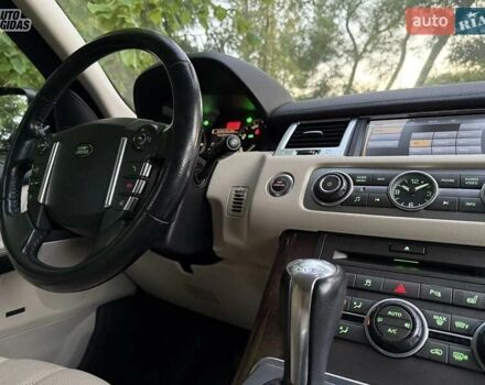 Чорний Ленд Ровер Range Rover Sport, об'ємом двигуна 3 л та пробігом 209 тис. км за 17500 $, фото 8 на Automoto.ua