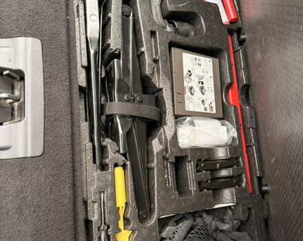 Черный Ленд Ровер Рендж Ровер Спорт, объемом двигателя 3 л и пробегом 236 тыс. км за 18000 $, фото 19 на Automoto.ua