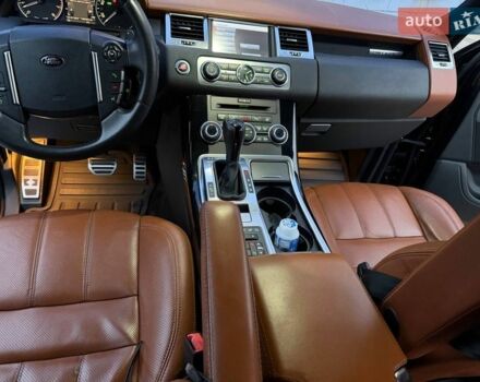 Чорний Ленд Ровер Range Rover Sport, об'ємом двигуна 5 л та пробігом 129 тис. км за 16499 $, фото 20 на Automoto.ua
