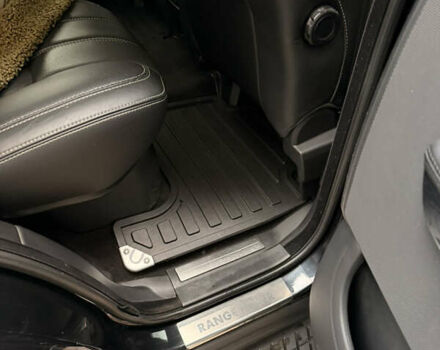 Черный Ленд Ровер Рендж Ровер Спорт, объемом двигателя 3 л и пробегом 236 тыс. км за 18000 $, фото 17 на Automoto.ua