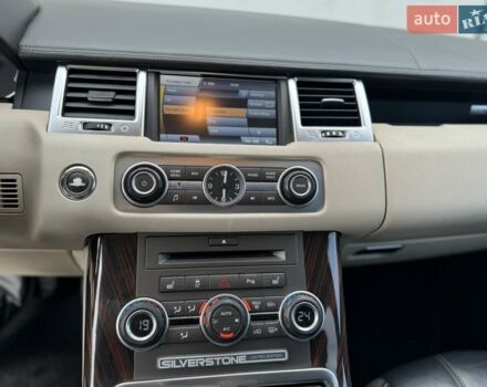 Чорний Ленд Ровер Range Rover Sport, об'ємом двигуна 3 л та пробігом 203 тис. км за 18000 $, фото 52 на Automoto.ua