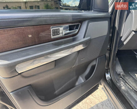Чорний Ленд Ровер Range Rover Sport, об'ємом двигуна 5 л та пробігом 212 тис. км за 12999 $, фото 7 на Automoto.ua