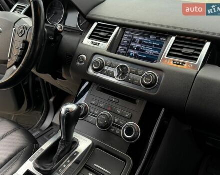 Черный Ленд Ровер Рендж Ровер Спорт, объемом двигателя 5 л и пробегом 215 тыс. км за 15500 $, фото 23 на Automoto.ua