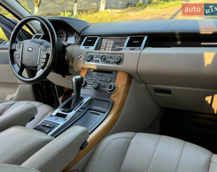 Чорний Ленд Ровер Range Rover Sport, об'ємом двигуна 5 л та пробігом 130 тис. км за 19300 $, фото 30 на Automoto.ua