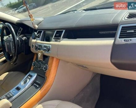 Чорний Ленд Ровер Range Rover Sport, об'ємом двигуна 3 л та пробігом 136 тис. км за 19000 $, фото 17 на Automoto.ua