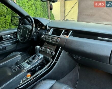 Чорний Ленд Ровер Range Rover Sport, об'ємом двигуна 5 л та пробігом 195 тис. км за 14000 $, фото 33 на Automoto.ua
