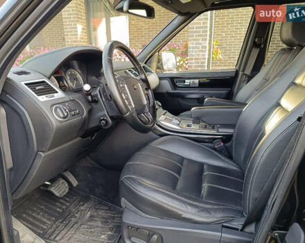 Ленд Ровер Рендж Ровер Спорт 2012 в Сарнах на Automoto.ua Черный Ленд Ровер Рендж Ровер Спорт, объемом двигателя 2.99 л и пробегом 351 тыс. км за 16200 $, фото 6 на Automoto.ua