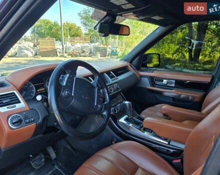 Чорний Ленд Ровер Range Rover Sport, об'ємом двигуна 5 л та пробігом 180 тис. км за 12000 $, фото 11 на Automoto.ua