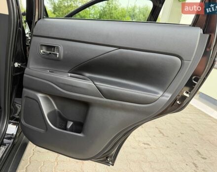 Чорний Ленд Ровер Range Rover Sport, об'ємом двигуна 0 л та пробігом 125 тис. км за 13525 $, фото 5 на Automoto.ua