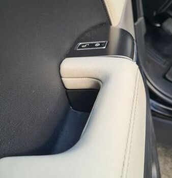 Чорний Ленд Ровер Range Rover Sport, об'ємом двигуна 2.99 л та пробігом 152 тис. км за 24000 $, фото 8 на Automoto.ua