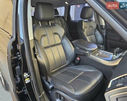 Чорний Ленд Ровер Range Rover Sport, об'ємом двигуна 2.99 л та пробігом 104 тис. км за 33333 $, фото 46 на Automoto.ua