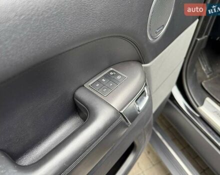 Черный Ленд Ровер Рендж Ровер Спорт, объемом двигателя 3 л и пробегом 159 тыс. км за 30990 $, фото 15 на Automoto.ua