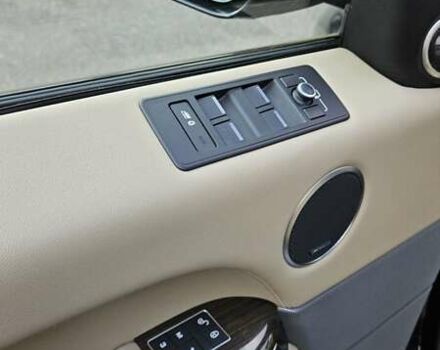 Черный Ленд Ровер Рендж Ровер Спорт, объемом двигателя 2.99 л и пробегом 145 тыс. км за 31500 $, фото 16 на Automoto.ua