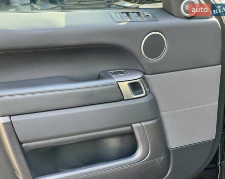 Ленд Ровер Рендж Ровер Спорт 2017 в Киеве на Automoto.ua Черный Ленд Ровер Рендж Ровер Спорт, объемом двигателя 3 л и пробегом 143 тыс. км за 37000 $, фото 10 на Automoto.ua