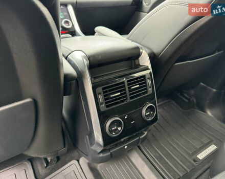 Чорний Ленд Ровер Range Rover Sport, об'ємом двигуна 2.99 л та пробігом 118 тис. км за 39000 $, фото 31 на Automoto.ua