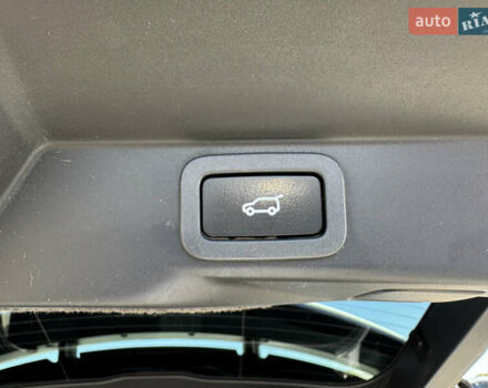 Ленд Ровер Рендж Ровер Спорт 2018 в Киеве на Automoto.ua Черный Ленд Ровер Рендж Ровер Спорт, объемом двигателя 2.99 л и пробегом 165 тыс. км за 41990 $, фото 37 на Automoto.ua